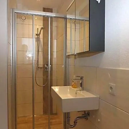 In Near Lift فندق